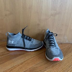 Under Armour Sneakers